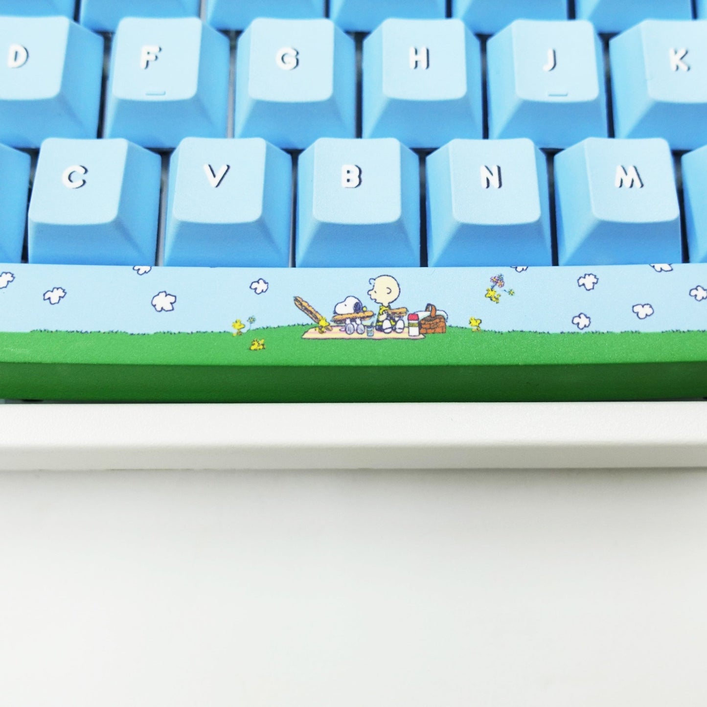 Snoopy Keyboard and Keycaps - Goblintechkeys