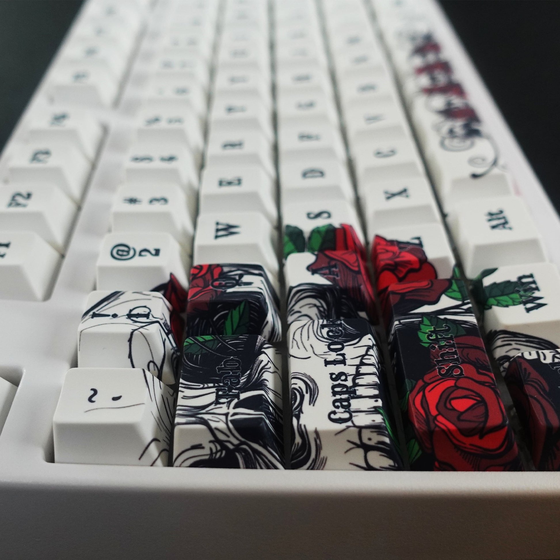 Skull & Roses Keycaps - Goblintechkeys